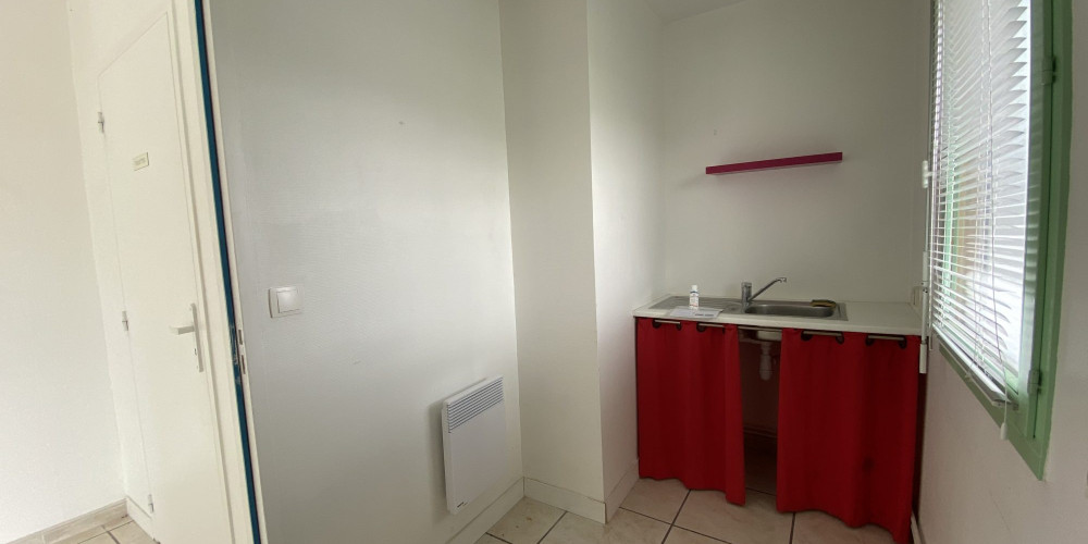 local commercial à ARES (33740)